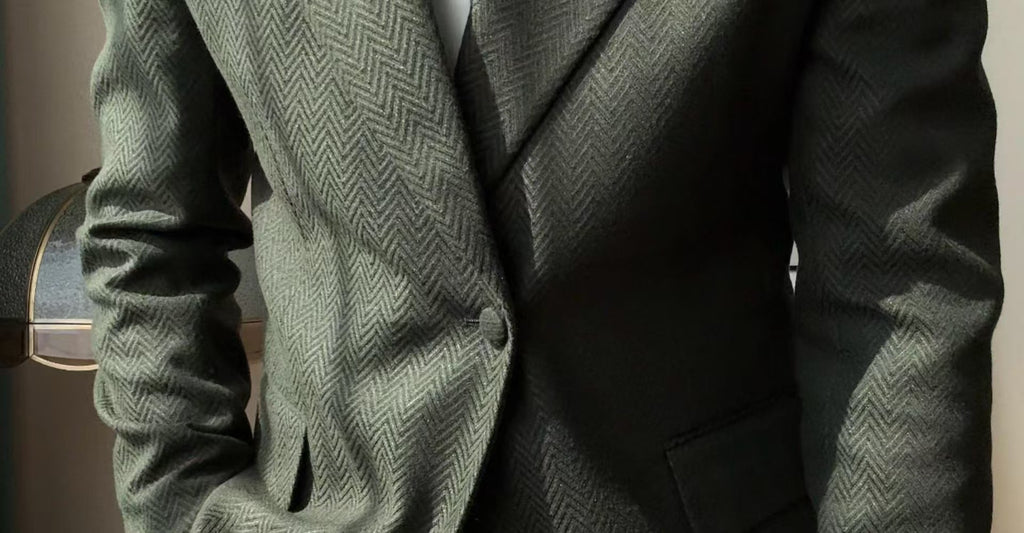 A new men's one-button fashionable and light luxury Suit