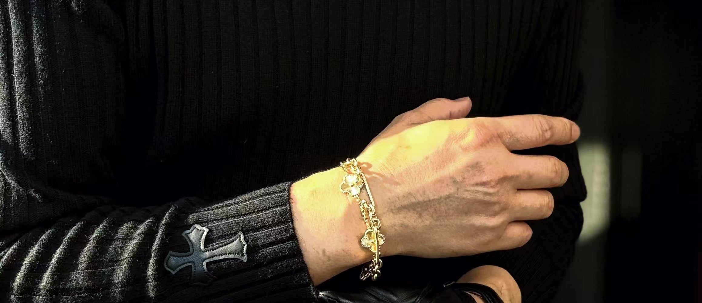 Pallaband™️ Semi-high neck vertical striped leather label knitted sweater