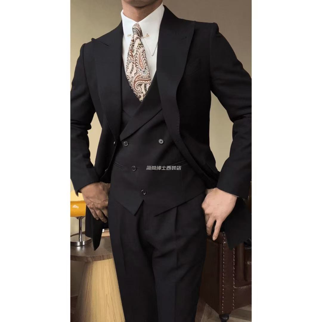 Men's mid-length lapel three-piece suit set