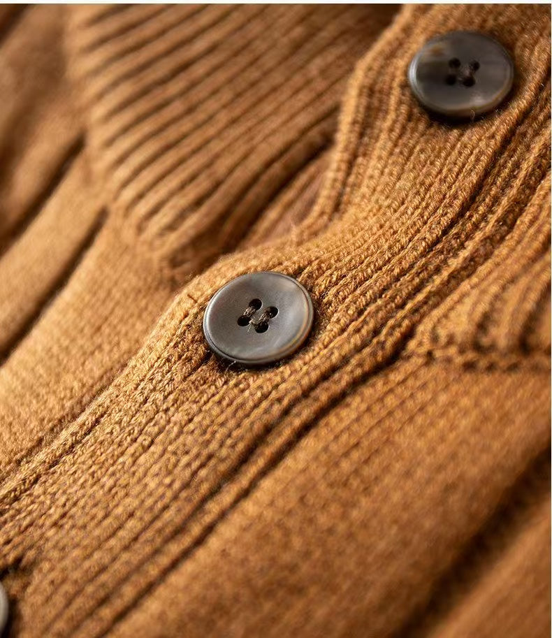 Lao Qianfeng Premium Wool Twisted Pattern Color-Blocked Stand-Up Collar Pullover