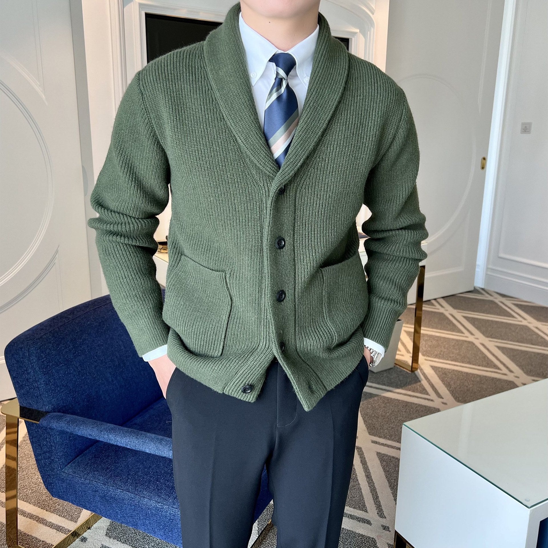 Autumn and winter high-end green fruit neck cardigan men's retro slim fit light ripe business knitted sweater popular sweater jacket