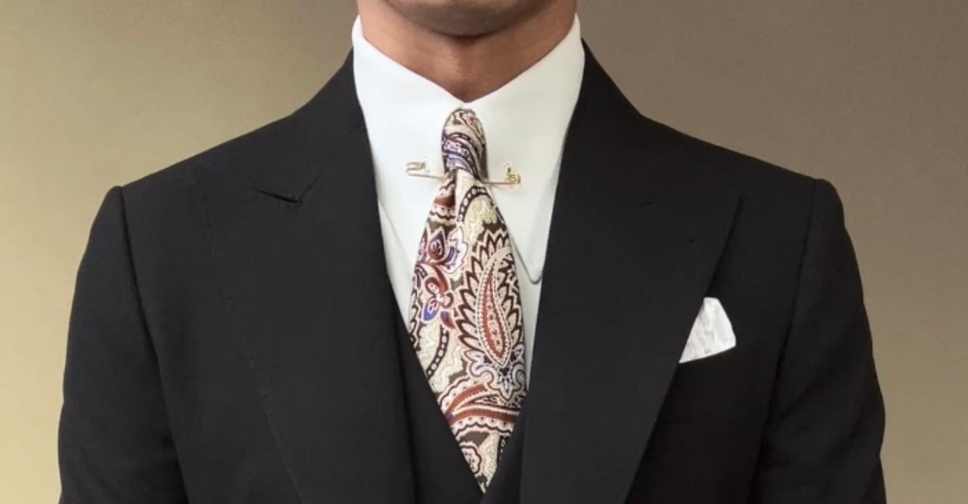 Men's mid-length lapel three-piece suit set