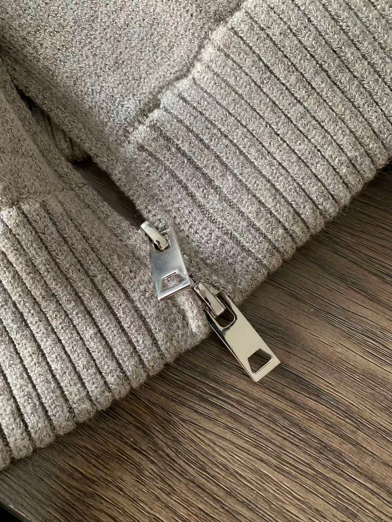 BLACK FRIDAY SALE：Pallaband™️ Sport Style High-Neck Zipper Thick  Knit Cardigan Set