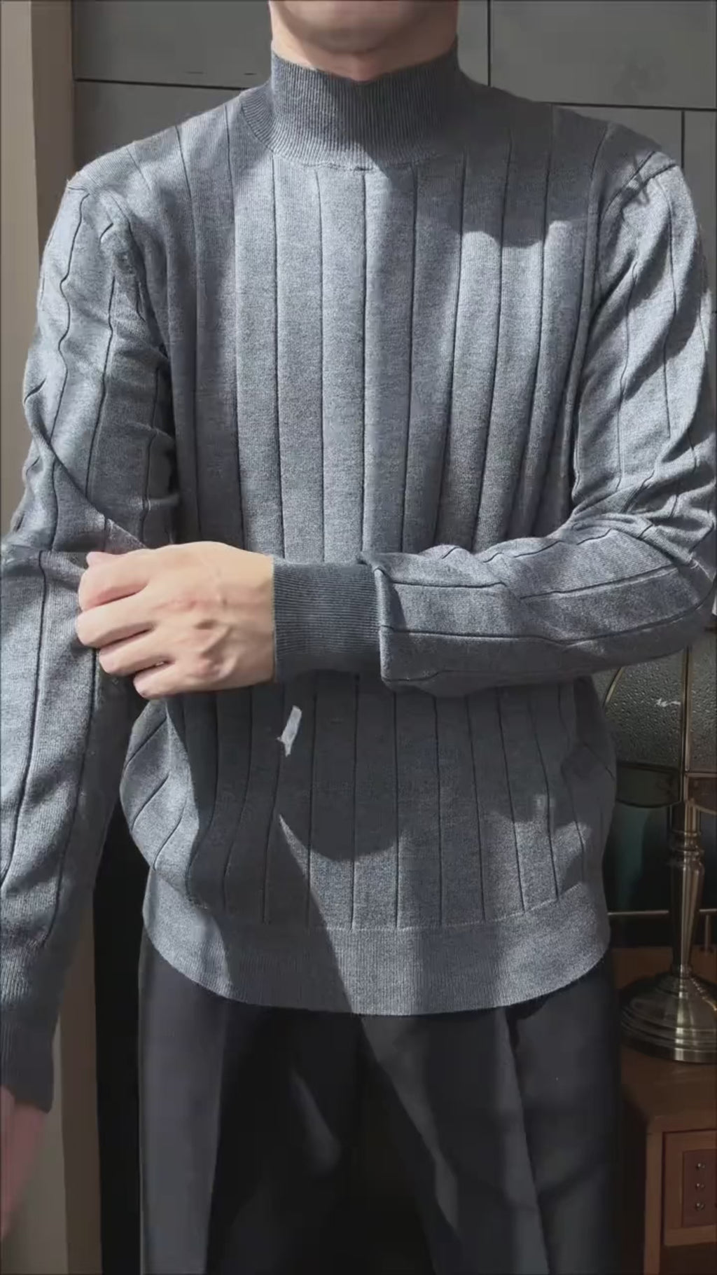 Lao Qianfeng Premium Wool Twisted Pattern Color-Blocked Stand-Up Collar Pullover